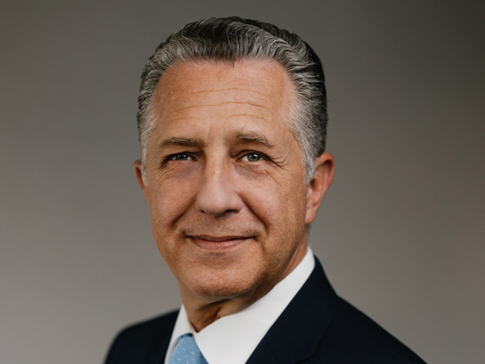 José